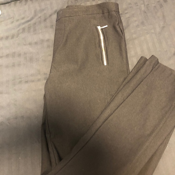 Jules & Leopold Black Capri Pants w/side zippers - Picture 4 of 7